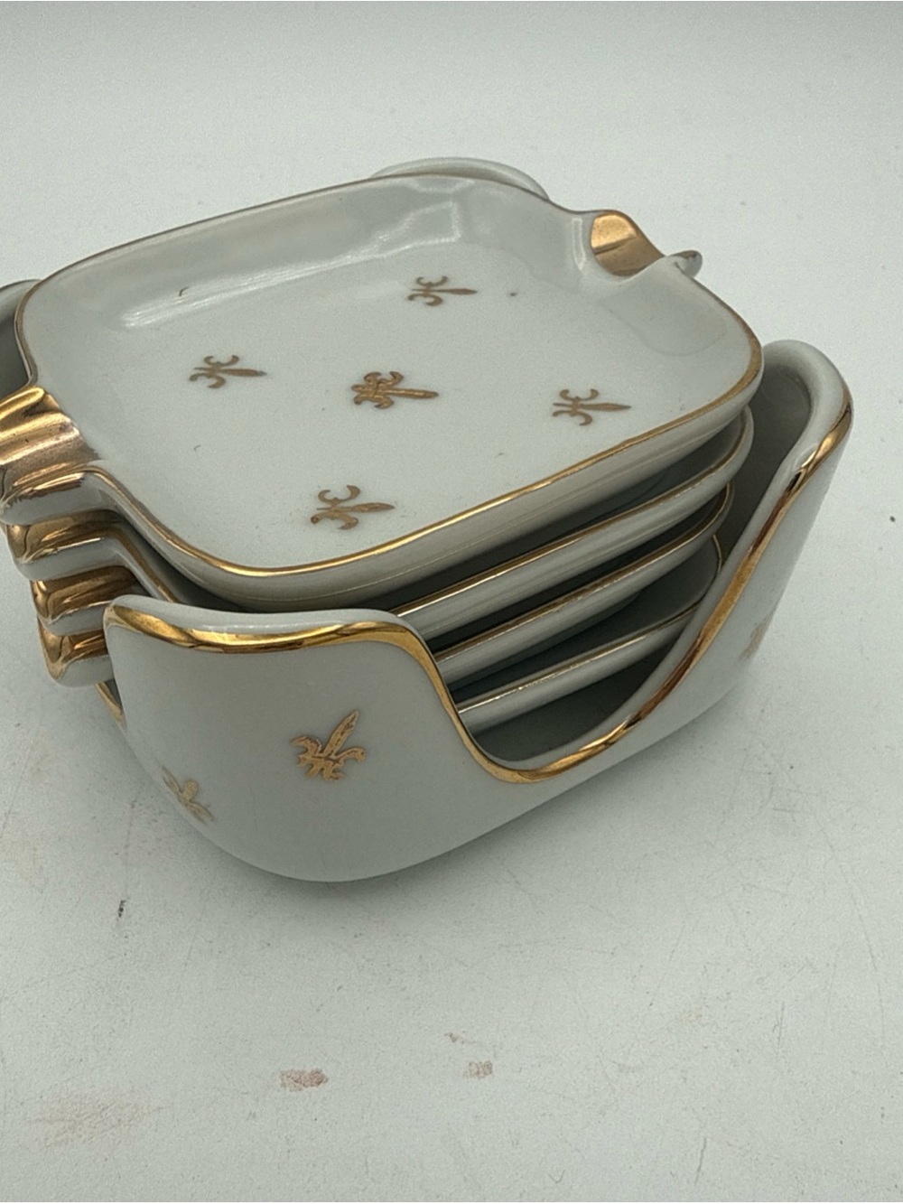 VTG Lefton Handpainted Fleur De Lis  4 Stackable Ashtrays W/ Holder Japan